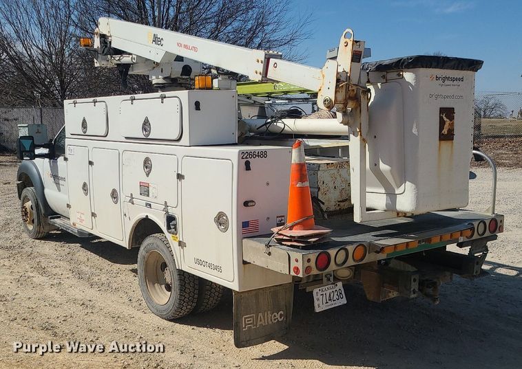 image for item DS7345 2016 Ford F450 Super Duty XL bucket truck