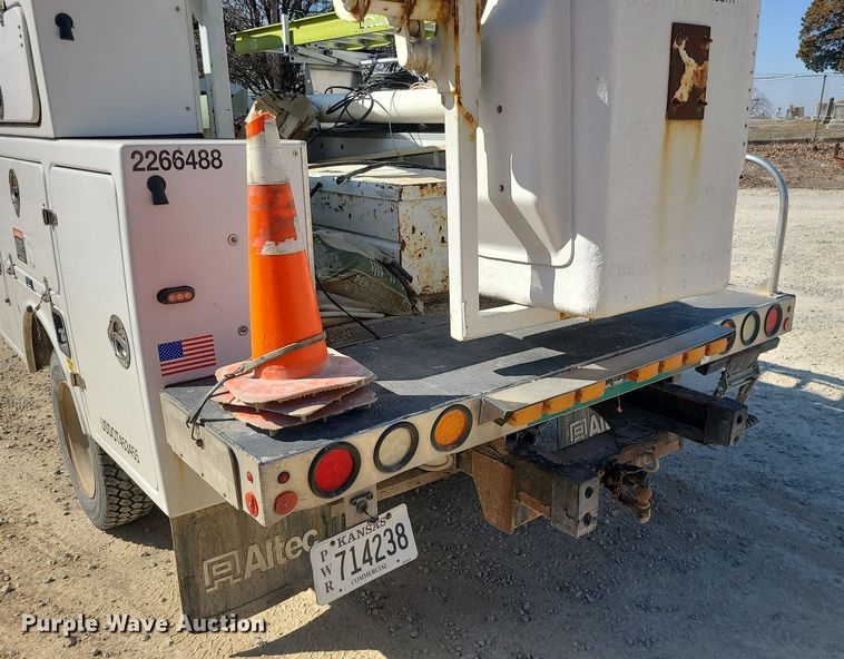 image for item DS7345 2016 Ford F450 Super Duty XL bucket truck