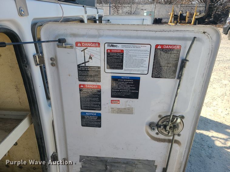 image for item DS7345 2016 Ford F450 Super Duty XL bucket truck