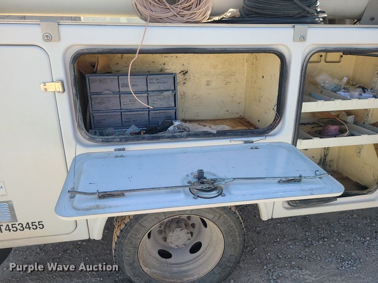 image for item DS7345 2016 Ford F450 Super Duty XL bucket truck