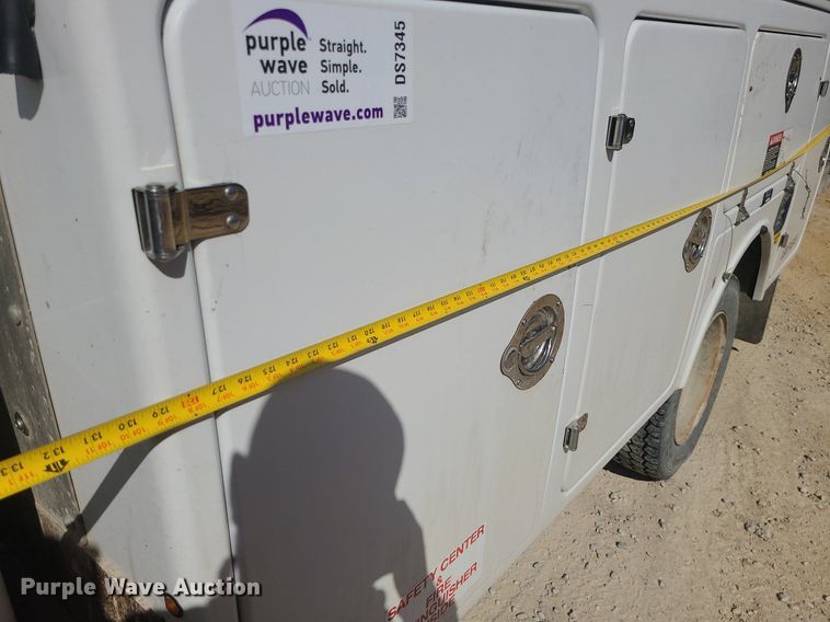 image for item DS7345 2016 Ford F450 Super Duty XL bucket truck