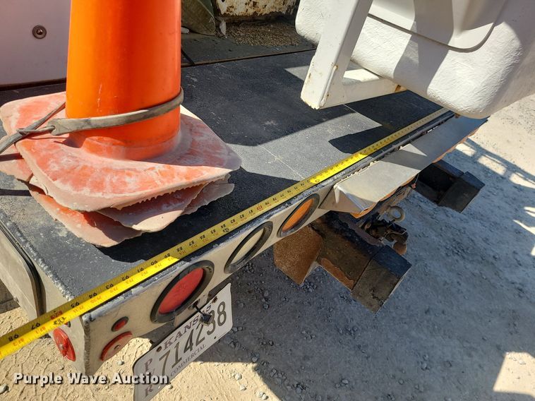 image for item DS7345 2016 Ford F450 Super Duty XL bucket truck