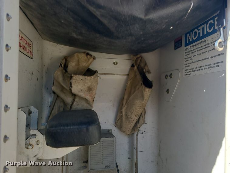 image for item DS7345 2016 Ford F450 Super Duty XL bucket truck