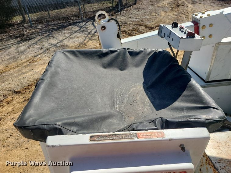 image for item DS7345 2016 Ford F450 Super Duty XL bucket truck