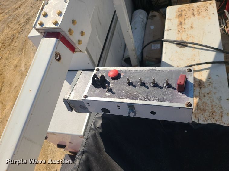 image for item DS7345 2016 Ford F450 Super Duty XL bucket truck