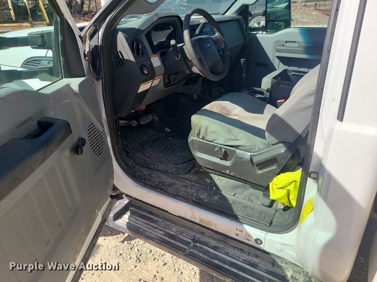 image for item DS7345 2016 Ford F450 Super Duty XL bucket truck