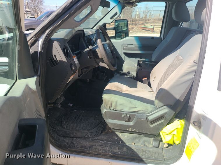 image for item DS7345 2016 Ford F450 Super Duty XL bucket truck