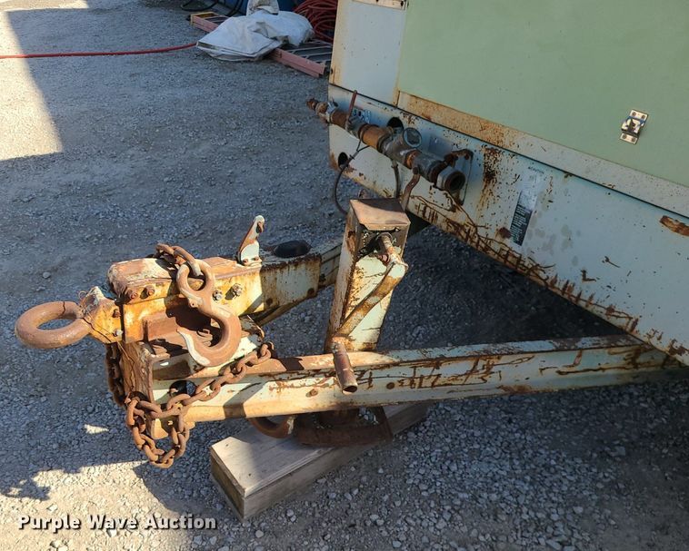 image for item DS7354 Sullair 750DTQCAT air compressor