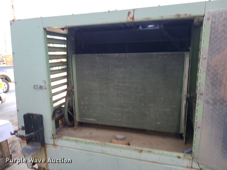 image for item DS7354 Sullair 750DTQCAT air compressor