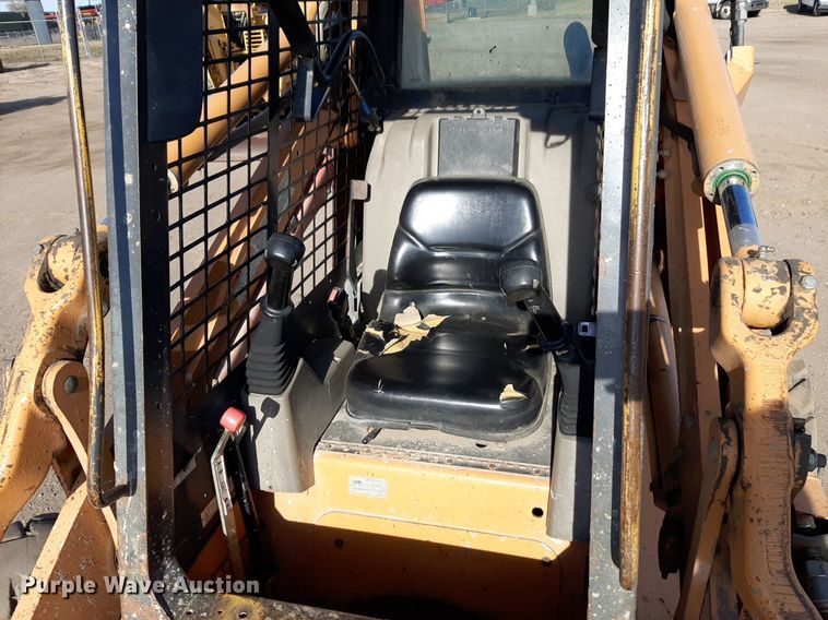 image for item DV9839 2006 Case 450 skid steer loader