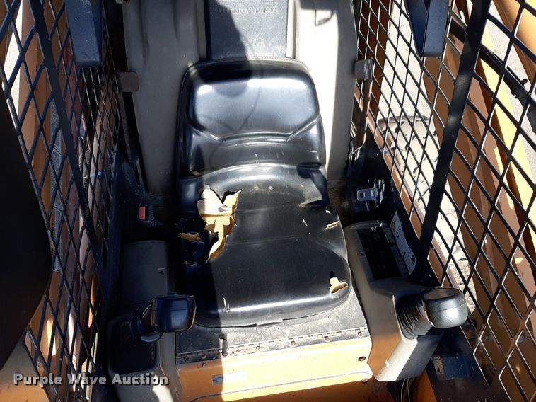 image for item DV9839 2006 Case 450 skid steer loader