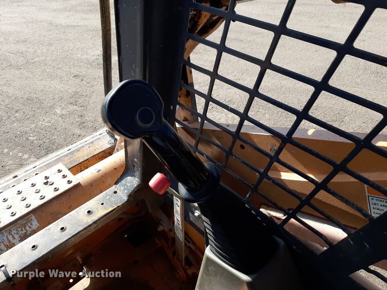 image for item DV9839 2006 Case 450 skid steer loader