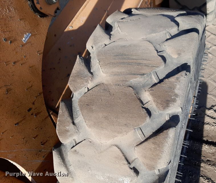 image for item DV9839 2006 Case 450 skid steer loader