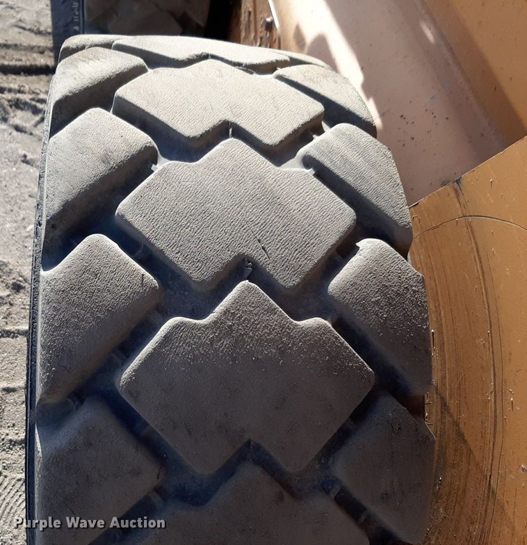 image for item DV9839 2006 Case 450 skid steer loader