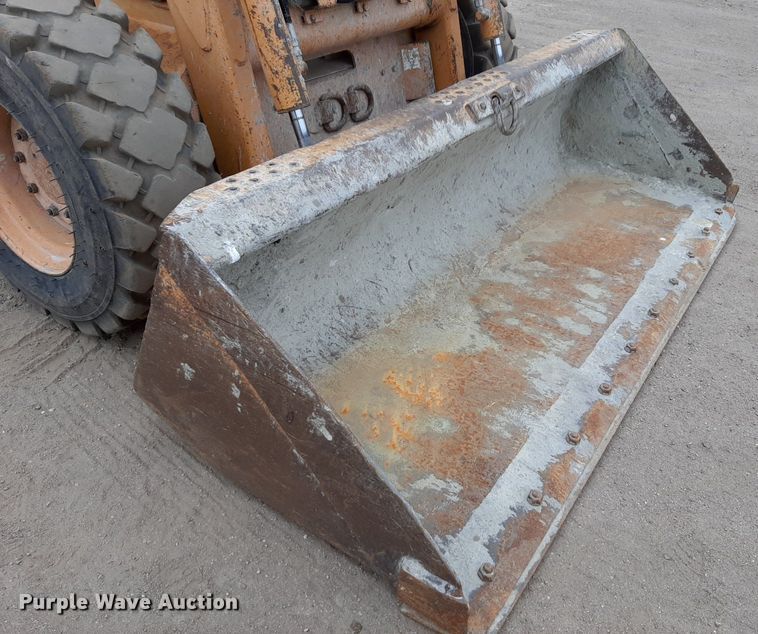 image for item DV9842 2002 Case 75XT skid steer loader
