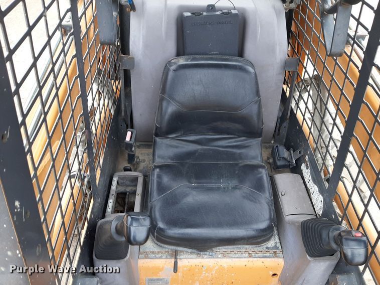 image for item DV9842 2002 Case 75XT skid steer loader