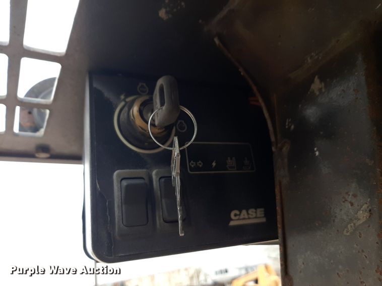 image for item DV9842 2002 Case 75XT skid steer loader