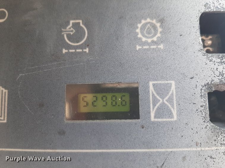 image for item DV9842 2002 Case 75XT skid steer loader