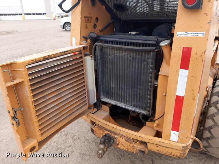 image for item DV9842 2002 Case 75XT skid steer loader