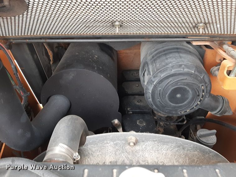 image for item DV9842 2002 Case 75XT skid steer loader