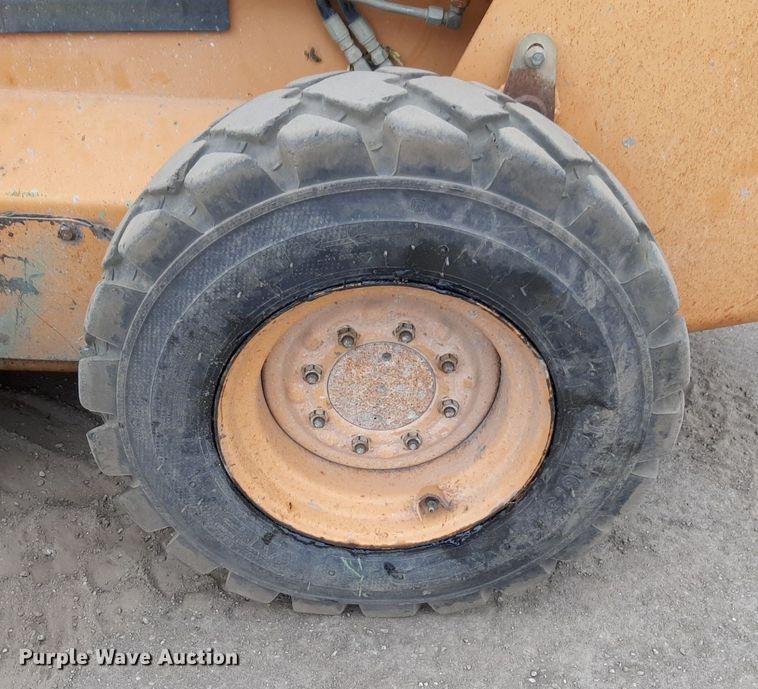 image for item DV9842 2002 Case 75XT skid steer loader