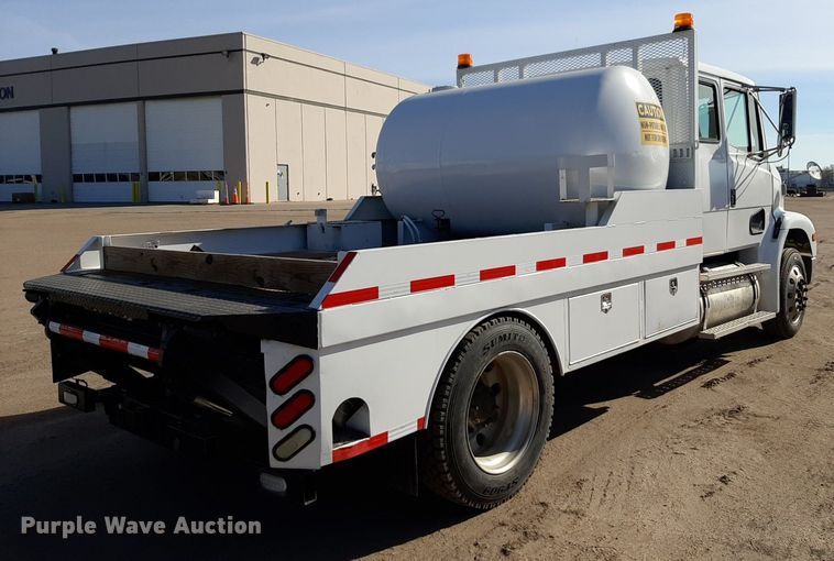 image for item DV9845 1996 Freightliner FL112 flatbed truck