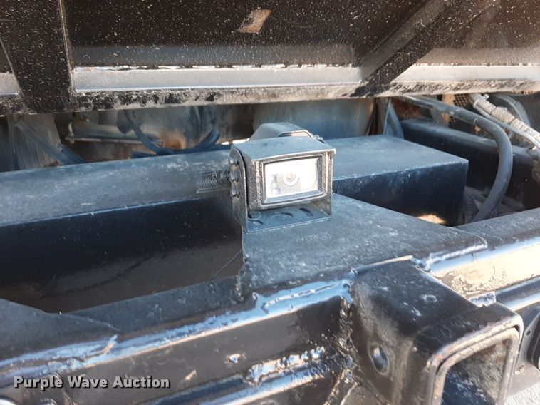 image for item DV9845 1996 Freightliner FL112 flatbed truck