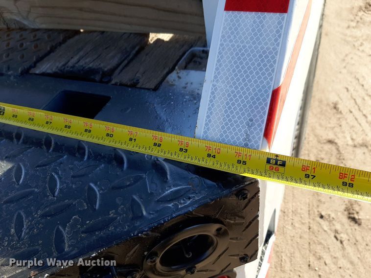 image for item DV9845 1996 Freightliner FL112 flatbed truck