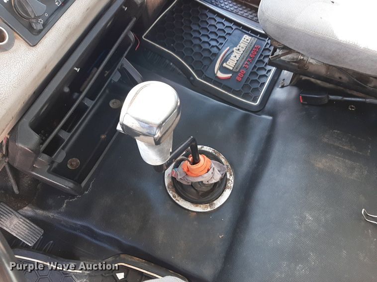 image for item DV9845 1996 Freightliner FL112 flatbed truck