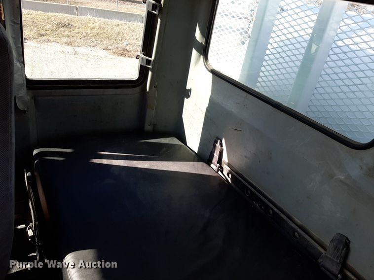 image for item DV9845 1996 Freightliner FL112 flatbed truck