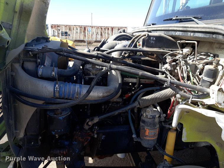 image for item DV9845 1996 Freightliner FL112 flatbed truck