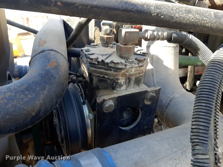 image for item DV9845 1996 Freightliner FL112 flatbed truck