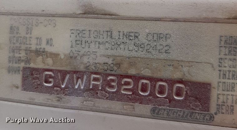 image for item DV9845 1996 Freightliner FL112 flatbed truck