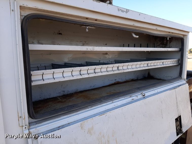 image for item DV9846 2008 International 4300 digger derrick truck