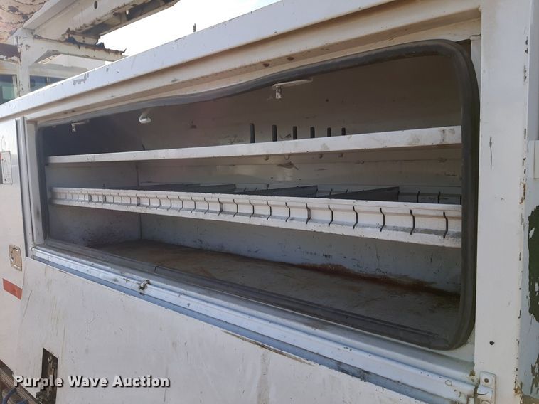 image for item DV9846 2008 International 4300 digger derrick truck