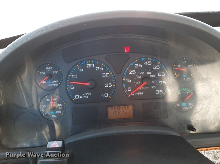 image for item DV9846 2008 International 4300 digger derrick truck