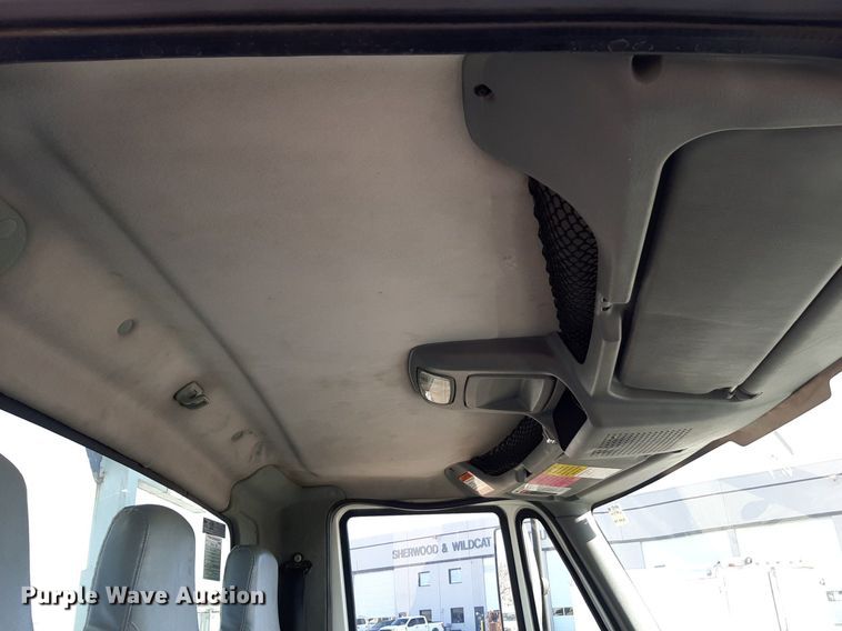 image for item DV9846 2008 International 4300 digger derrick truck