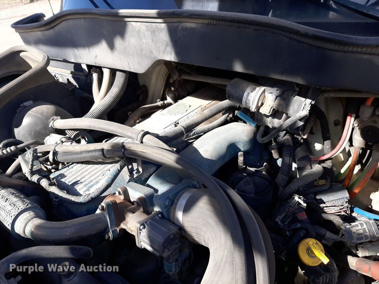 image for item DV9846 2008 International 4300 digger derrick truck