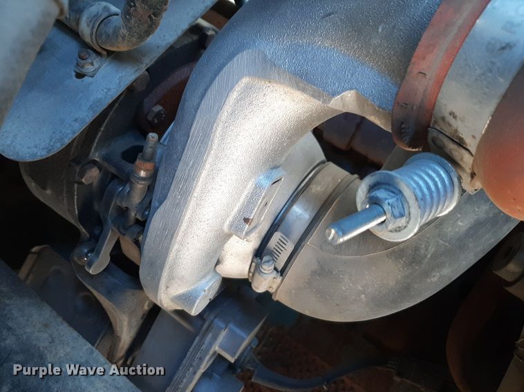 image for item DV9846 2008 International 4300 digger derrick truck