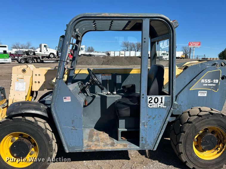 image for item EG1235 2007 Gehl RS5-19 telehandler