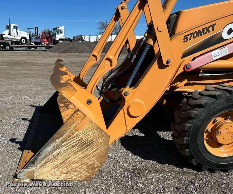 image for item EG1236 2010 Case 570MXT industrial tractor
