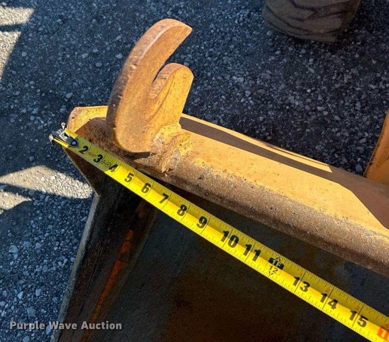 image for item EG1236 2010 Case 570MXT industrial tractor