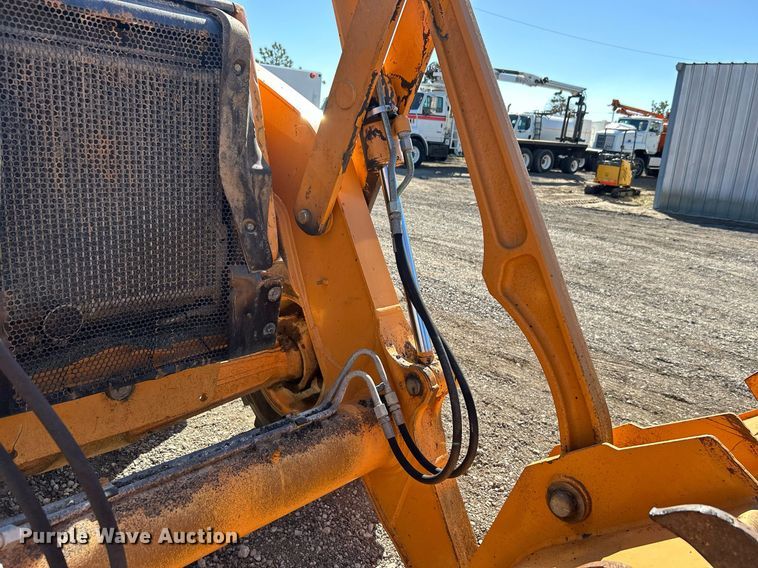 image for item EG1236 2010 Case 570MXT industrial tractor