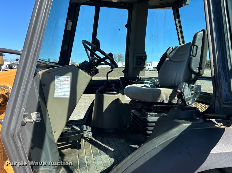 image for item EG1236 2010 Case 570MXT industrial tractor