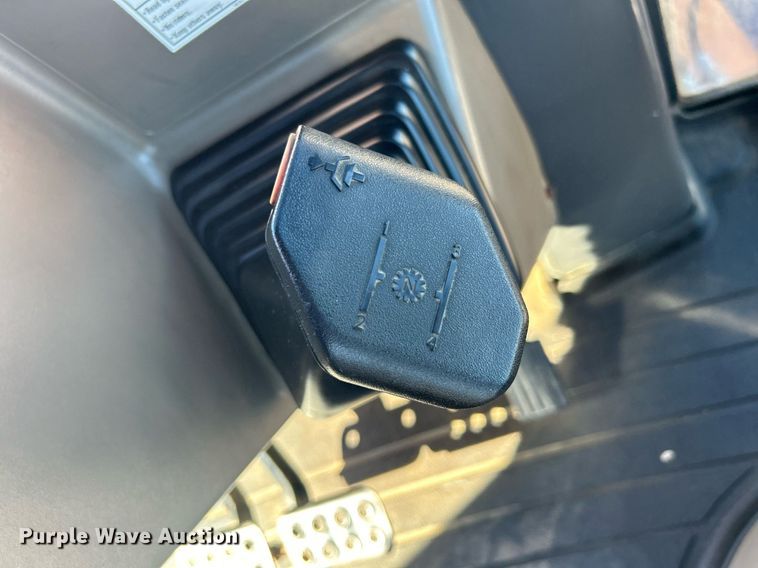 image for item EG1236 2010 Case 570MXT industrial tractor