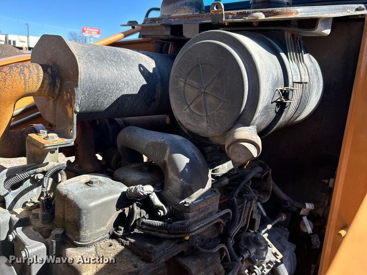 image for item EG1236 2010 Case 570MXT industrial tractor