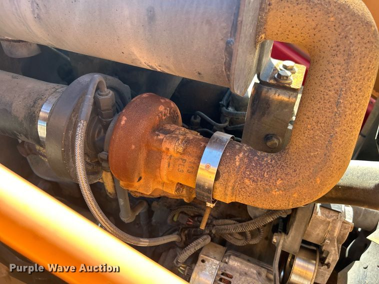 image for item EG1236 2010 Case 570MXT industrial tractor