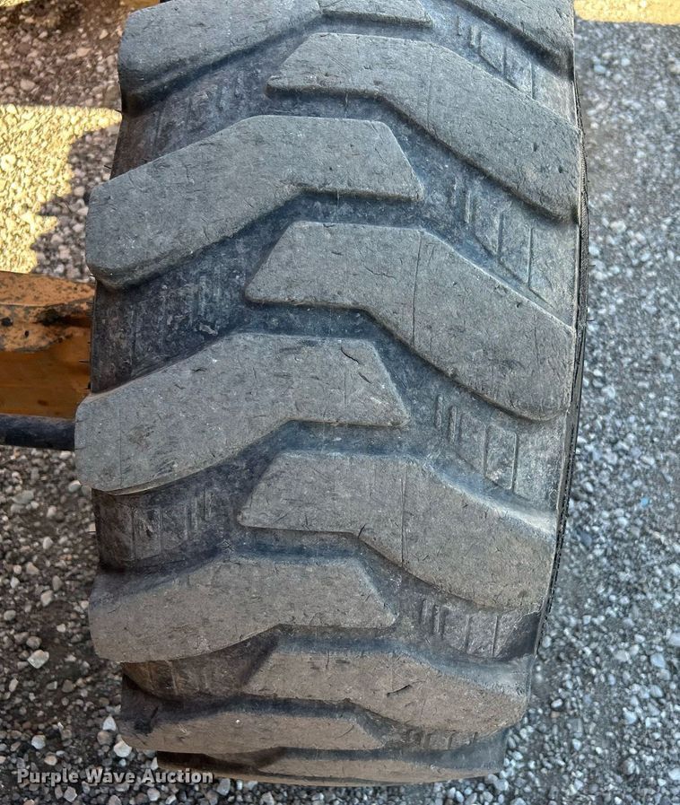 image for item EG1236 2010 Case 570MXT industrial tractor