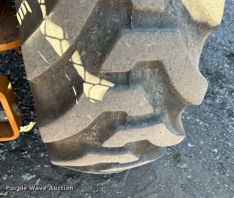 image for item EG1236 2010 Case 570MXT industrial tractor