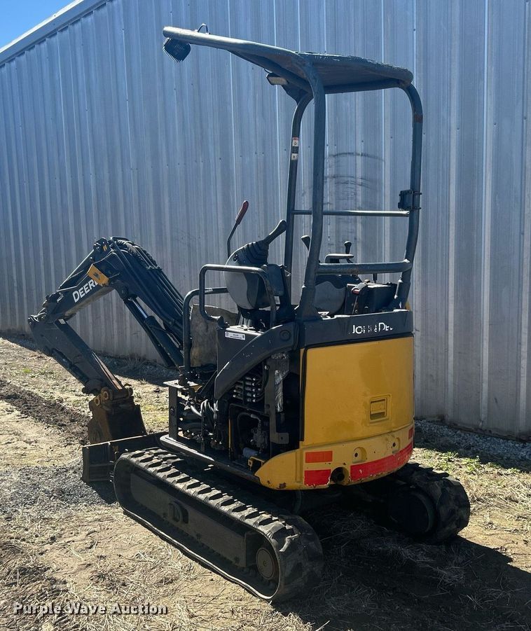 image for item EG1240 John Deere mini excavator